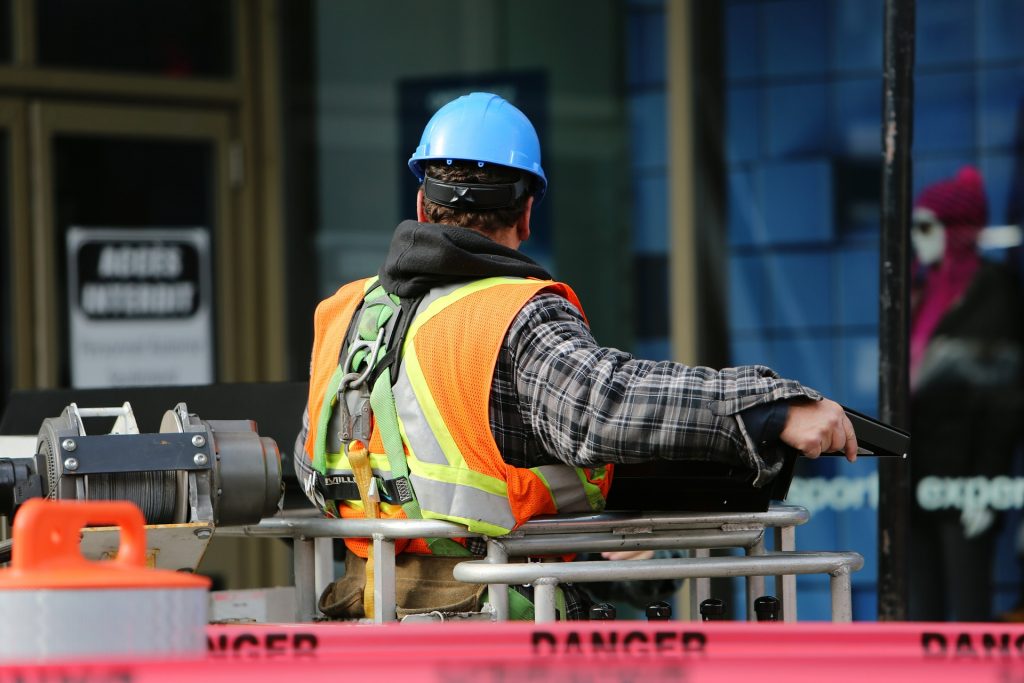 attrezzatura da cantiere usata